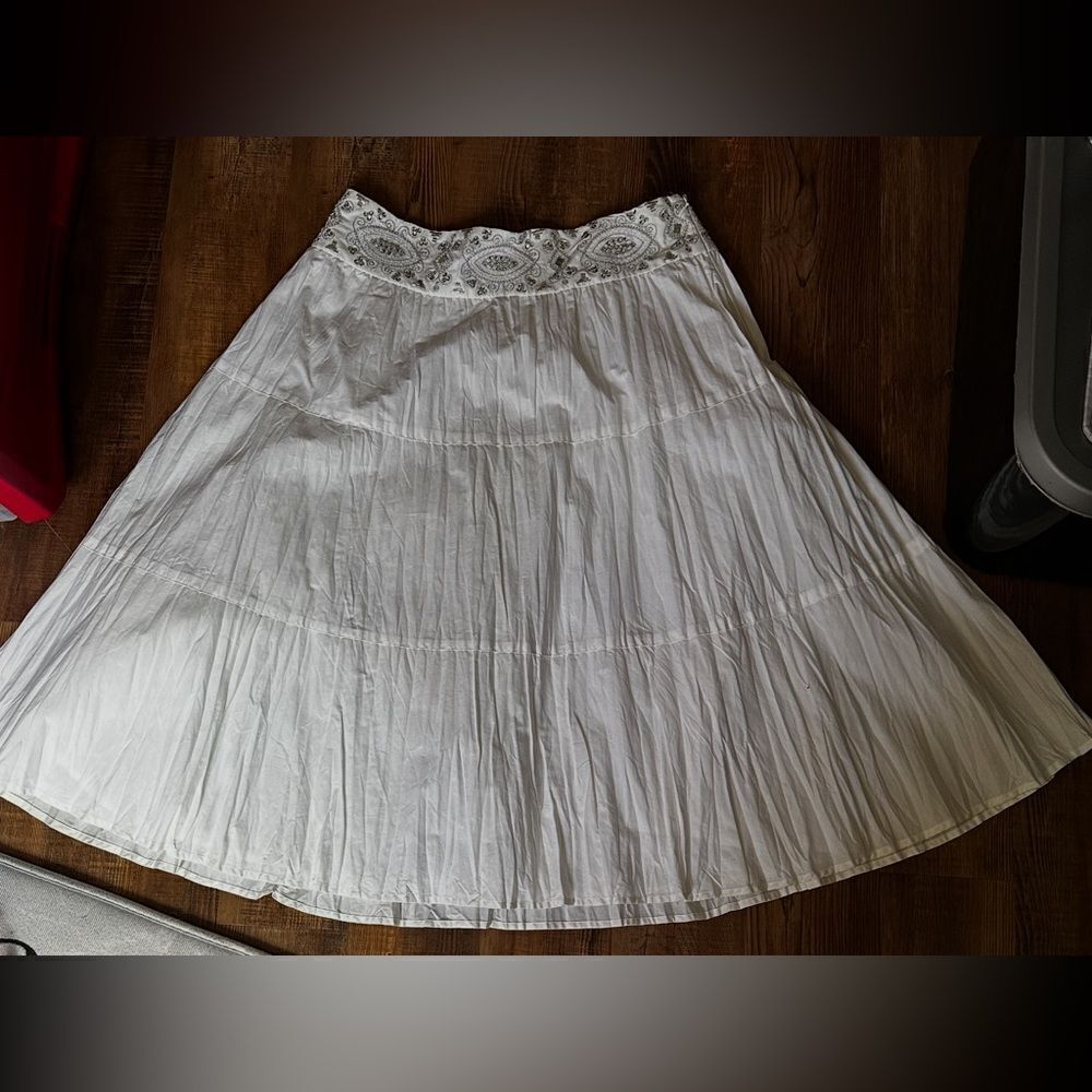 INC International Concepts White Blouse with Elegant Design - Picture 11 of 11